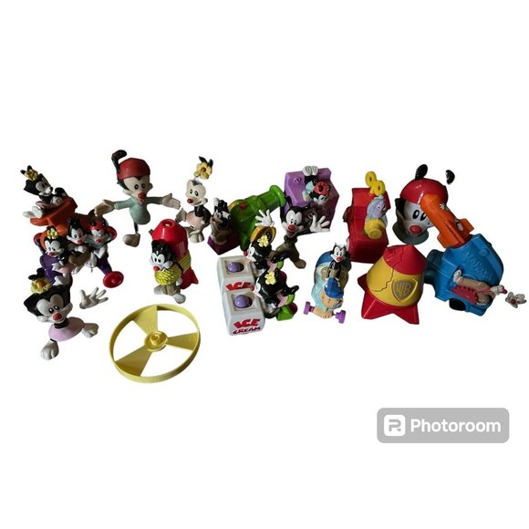 Warner Bros. Other - ANIMANIACS  Lot of 16 -  1993 - 1997 McDonald's Wendy's Warner Bros Toys Rolling